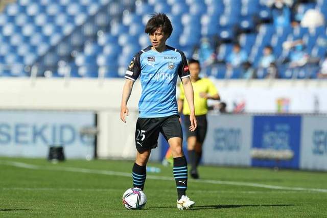 斯诺克上海大师赛：吴宜泽6-2斯佳辉 携手赵心童晋级八强